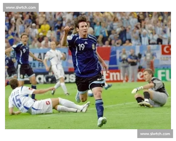 世界杯历史数据揭秘 进球王是谁 赛场背后的惊人记录